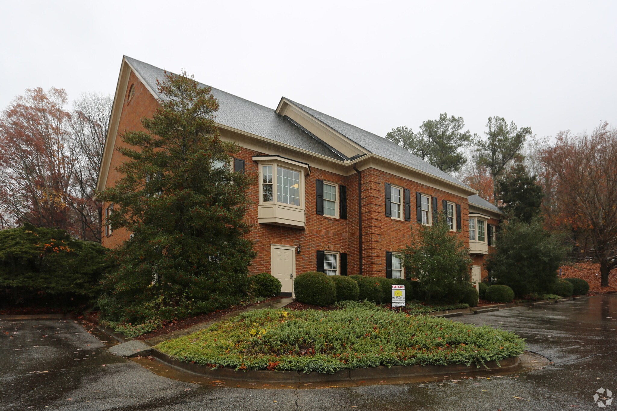 590 S Enota Dr NE, Gainesville, GA for sale Primary Photo- Image 1 of 1