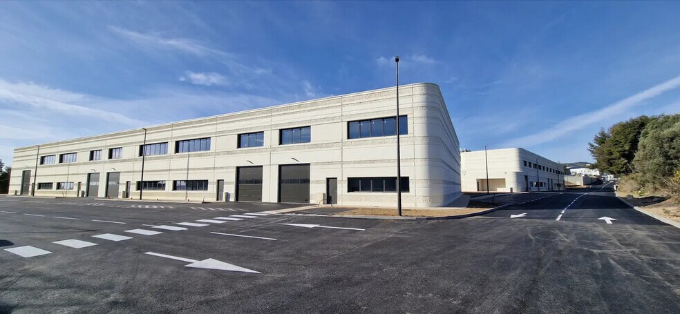 580 Avenue Du Serpolet, La Ciotat for lease - Building Photo - Image 2 of 43