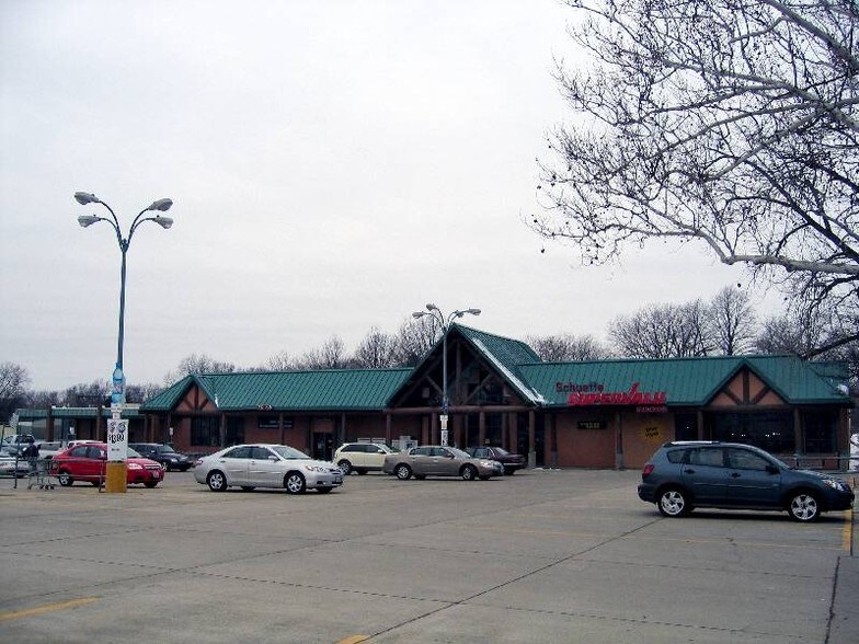 529-571 12th St, Carlyle, IL for sale - Primary Photo - Image 1 of 1