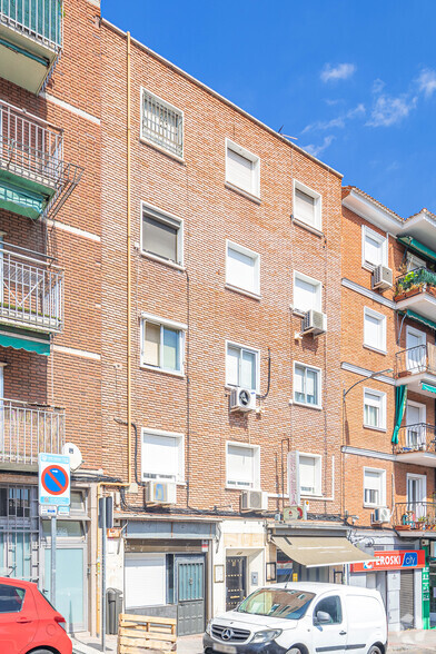 Paseo De Los Jesuitas, 18, Madrid, Madrid for sale - Primary Photo - Image 1 of 2