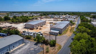 2426 Clarks Ln, Bryan TX - Warehouse