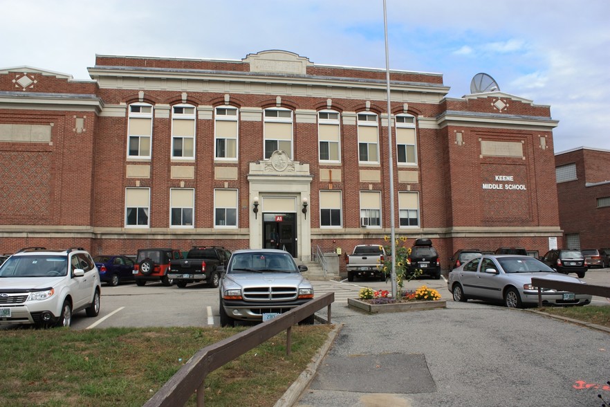 17 Washington St, Keene, NH for sale - Primary Photo - Image 1 of 1