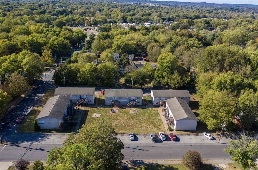 1367 Clay St, Bowling Green, KY for sale - Primary Photo - Image 1 of 1
