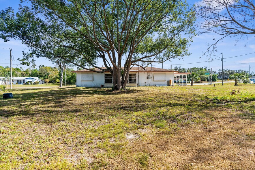 11533 Spring Hill dr, Spring Hill, FL for sale - Building Photo - Image 2 of 32