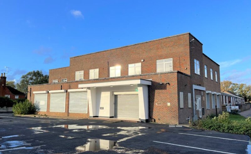 Plough Rd, Smallfield for sale Primary Photo- Image 1 of 1