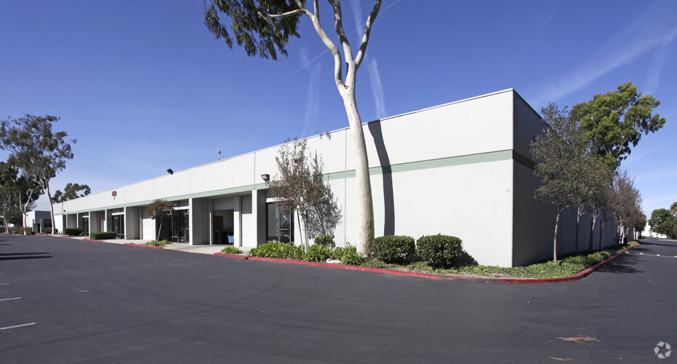 11652 Knott St, Garden Grove, CA for lease - Building Photo - Image 2 of 11