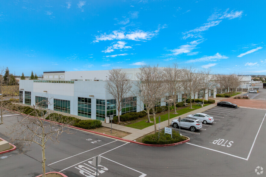 10000 Alantown Dr, Roseville, CA for lease - Primary Photo - Image 2 of 12