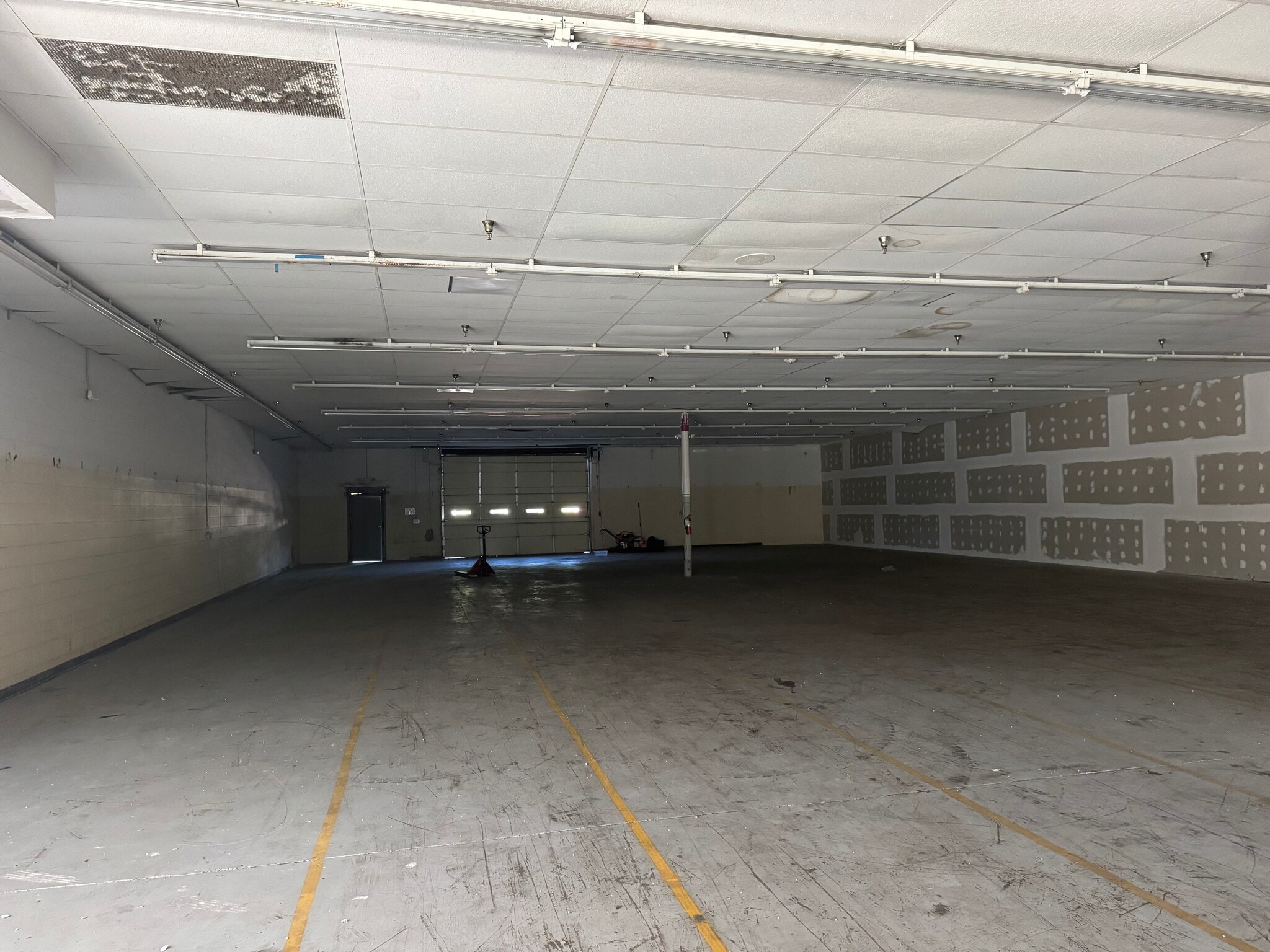 1402 Western Blvd, Tarboro, NC for lease Building Photo- Image 1 of 3