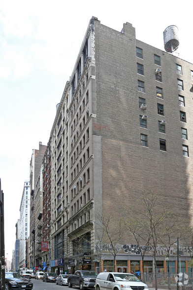 40-42 W 27th St, New York, NY for lease - Primary Photo - Image 1 of 4