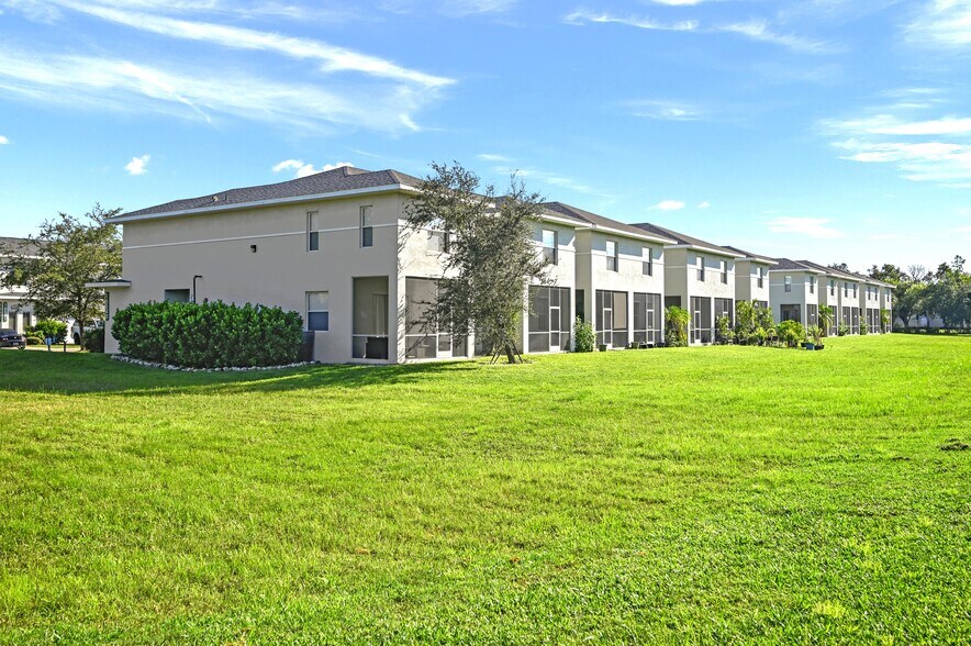 16540 Bent Palms Cv, Fort Myers, FL 33908 Multifamily For Sale