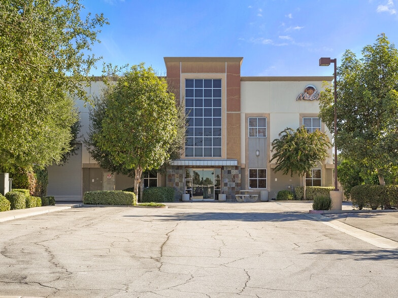 1950 Walker St, La Verne, CA for sale - Primary Photo - Image 1 of 20