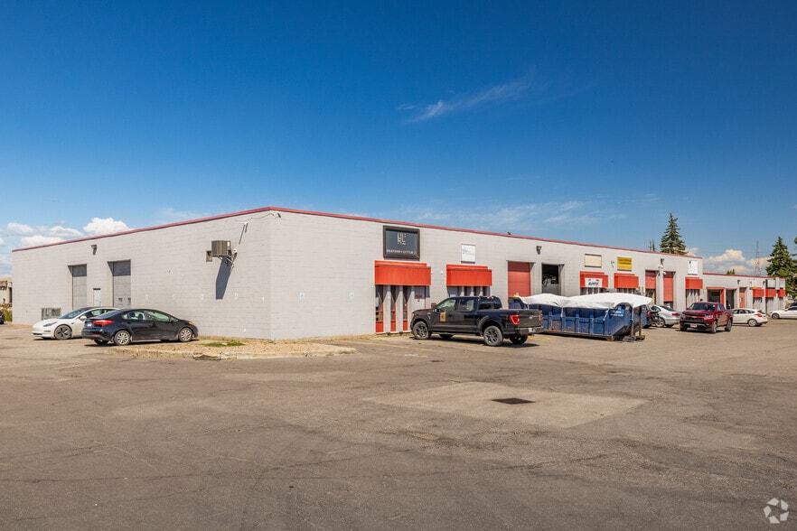 2413 Stevenage Dr, Ottawa, ON for lease - Primary Photo - Image 1 of 4