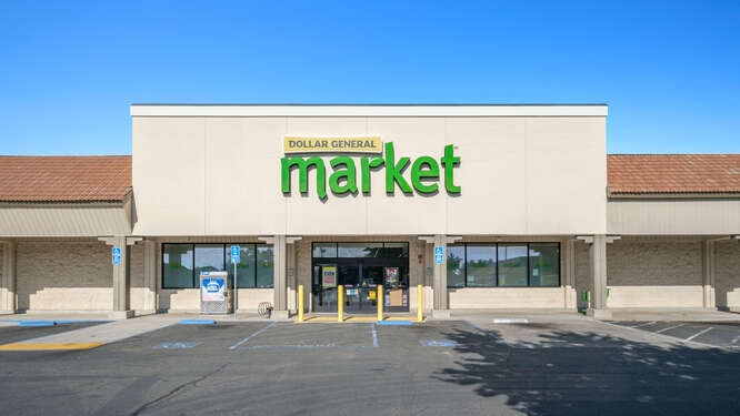 10-80 W Bullard, Clovis, CA for lease - Building Photo - Image 2 of 8