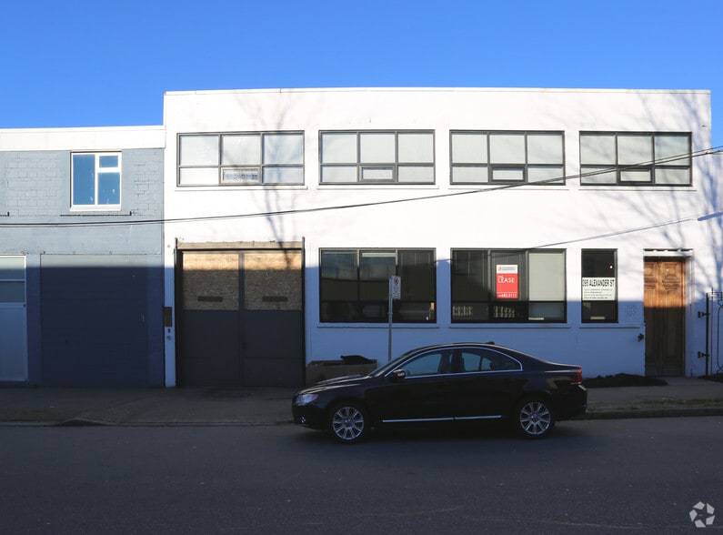 395-399 Alexander St, Vancouver, BC for lease - Building Photo - Image 3 of 3