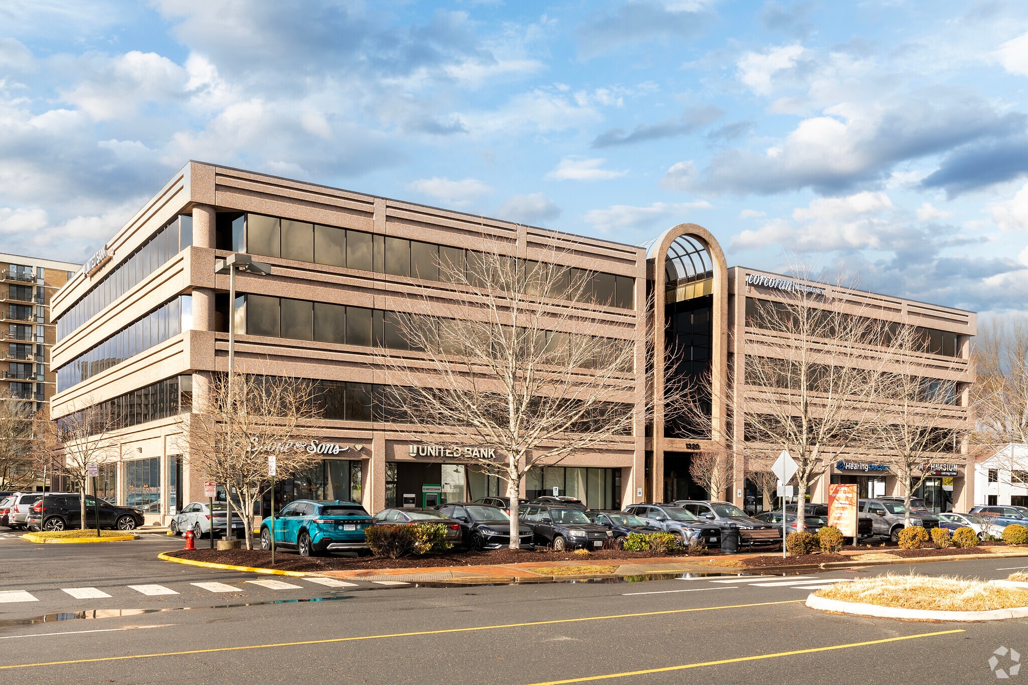 1320 Old Chain Bridge Rd, McLean, VA for lease Building Photo- Image 1 of 28