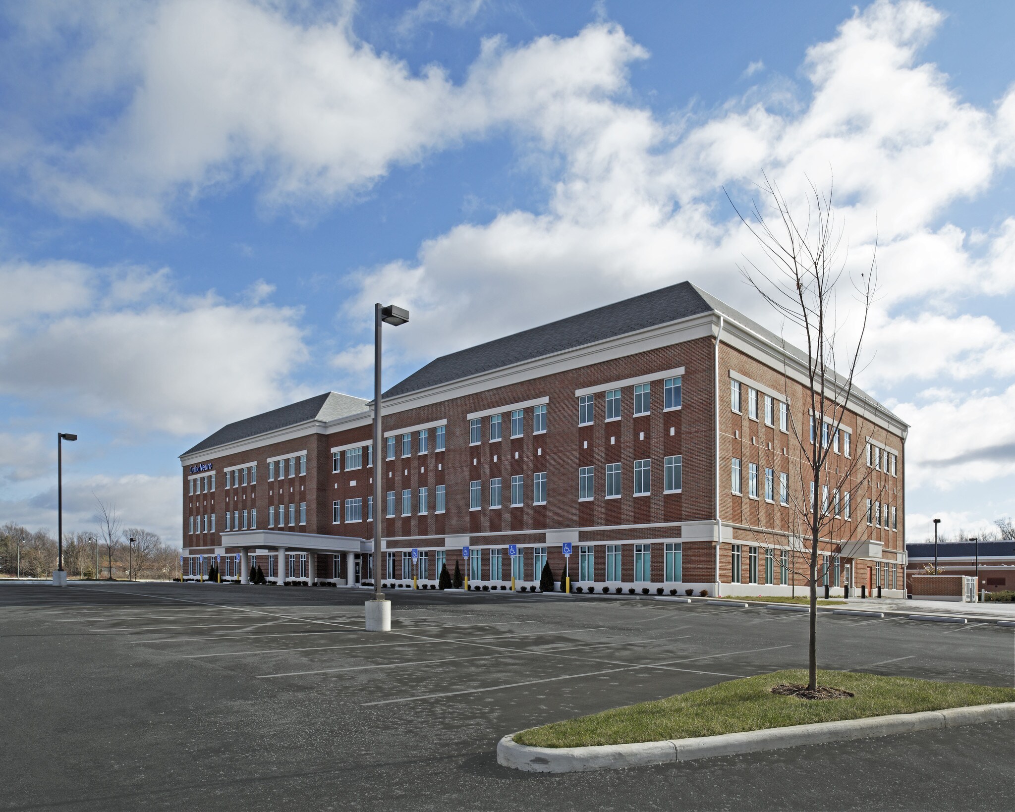 5040 Forest Dr, New Albany, OH for sale Building Photo- Image 1 of 1