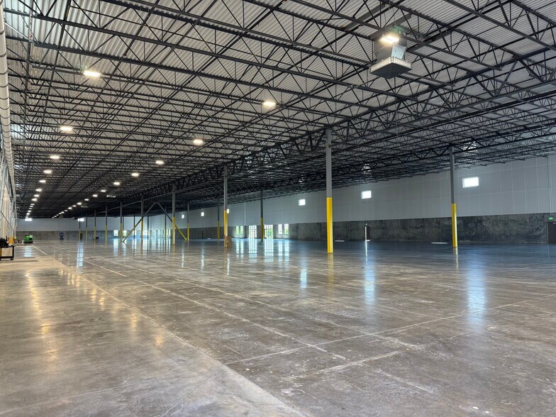 8470 Launch Pt, Colorado Springs, CO for lease - Building Photo - Image 2 of 36