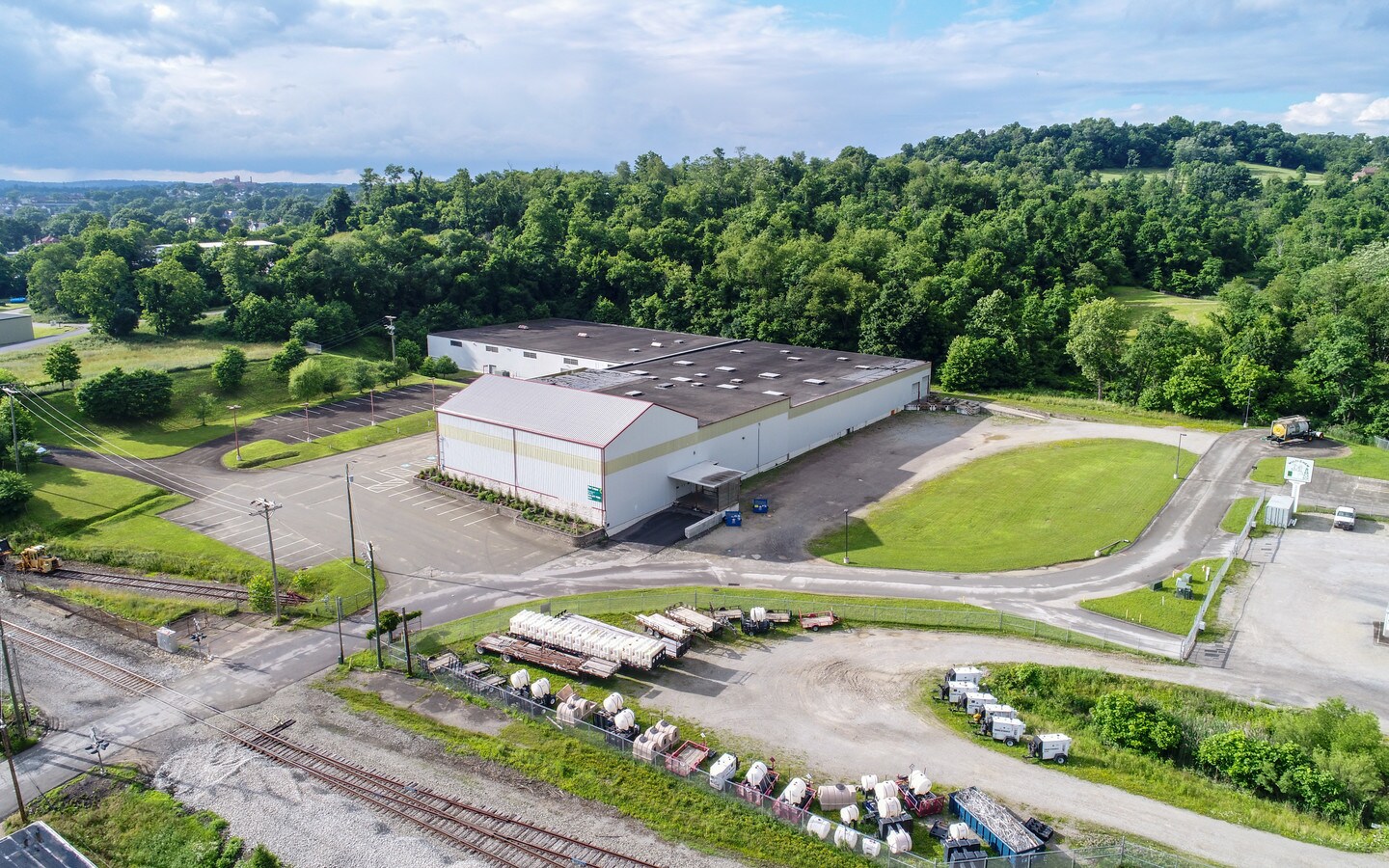 100 Detroit Ave, Washington, PA, 15301 Warehouse Property For Lease