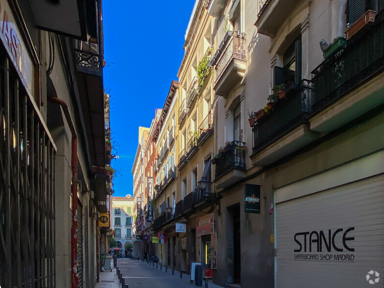 Multifamily in Madrid, MAD for sale - Primary Photo - Image 1 of 2