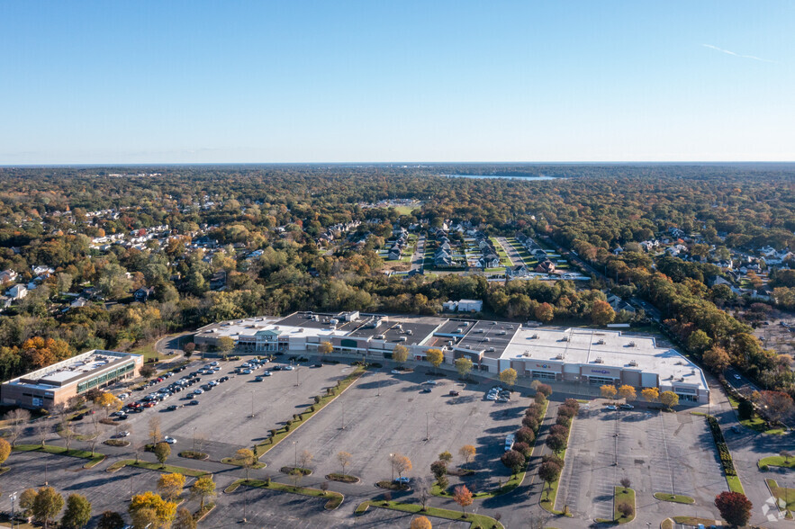 3956-4099 Middle Country Rd, Lake Grove, NY for lease - Aerial - Image 1 of 1