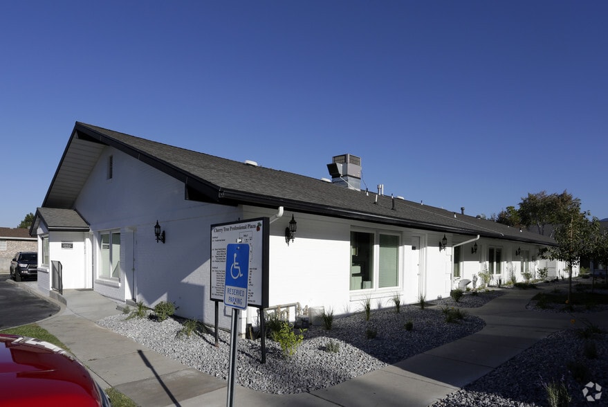 155-175 N 400 W, Orem, UT for sale - Primary Photo - Image 1 of 1