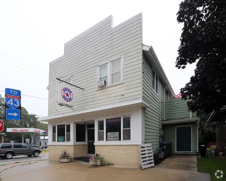 100 S Main St, Cedar Grove, WI 53013