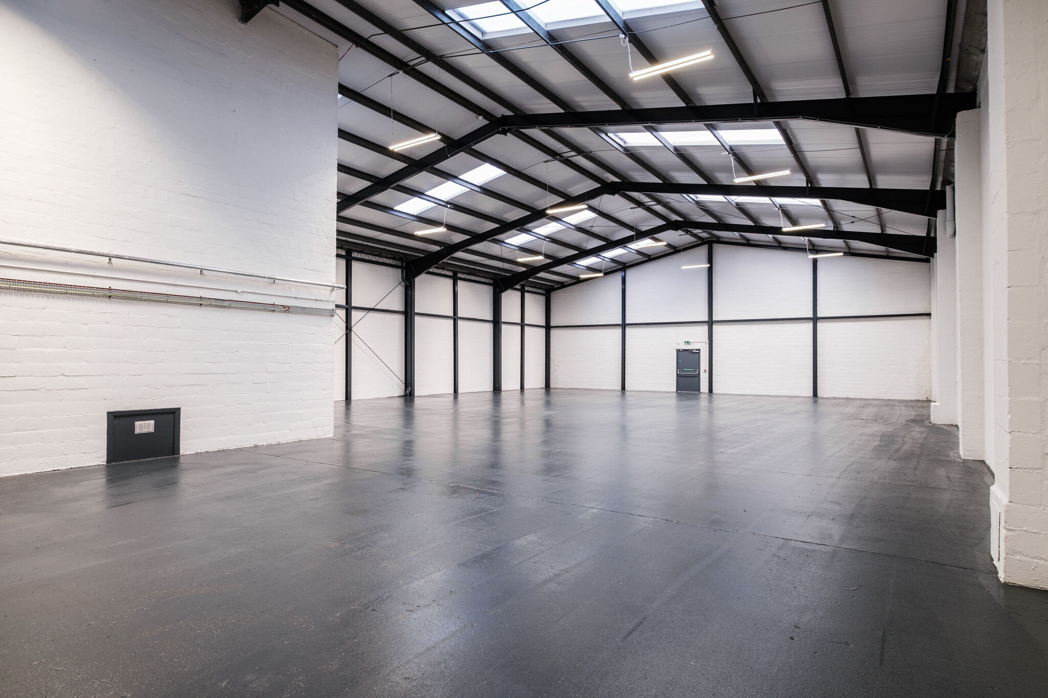 99 Crombie Rd, Aberdeen for lease Interior Photo- Image 1 of 8