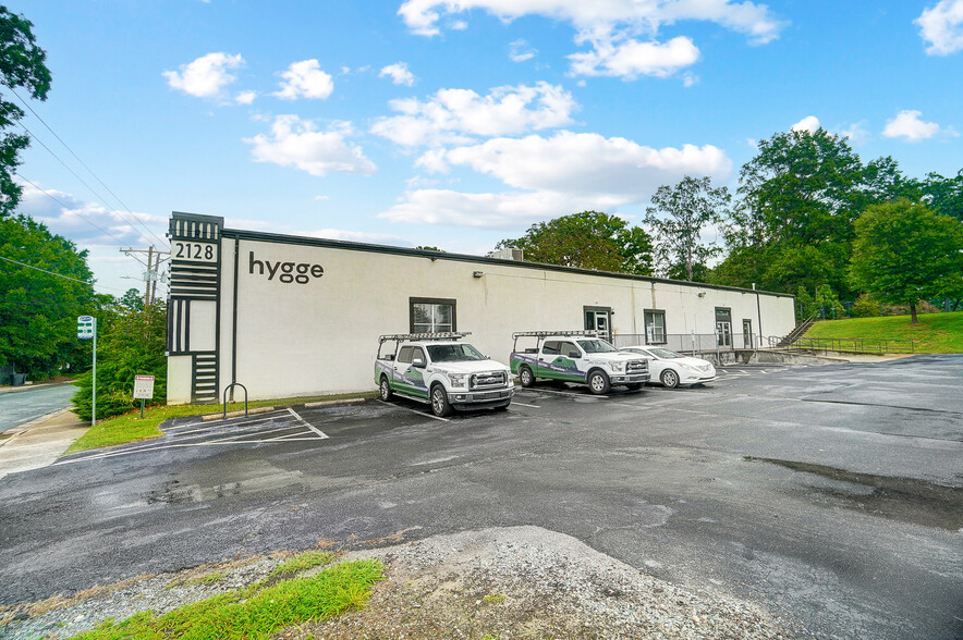 2128 Remount Rd, Charlotte, NC for lease - Building Photo - Image 1 of 12