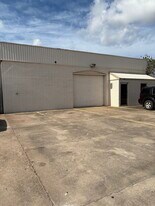1809 Yellowstone St, Freeport TX - Warehouse