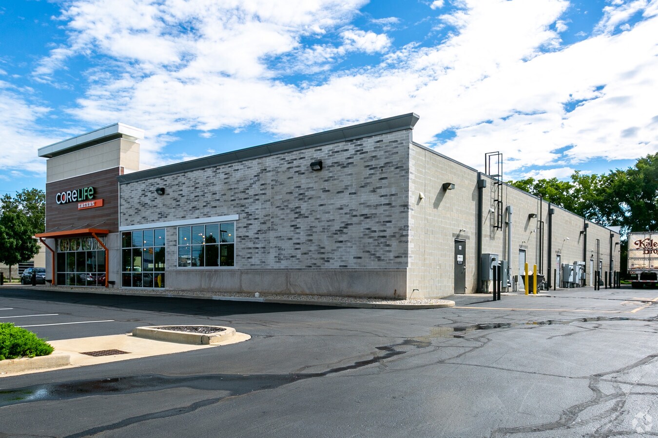 4335 E 82nd St, Indianapolis, IN 46250