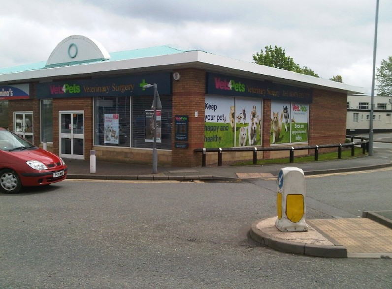 Island Green Shopping Centre, Wrexham for lease - Building Photo - Image 2 of 2