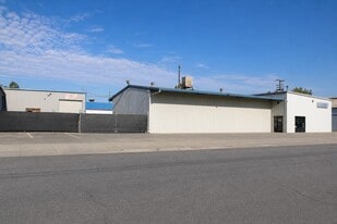 1407 34th St, Bakersfield CA - Warehouse