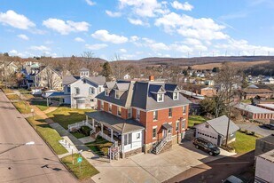 Yoder’s Guest House - Commercial Kitchen