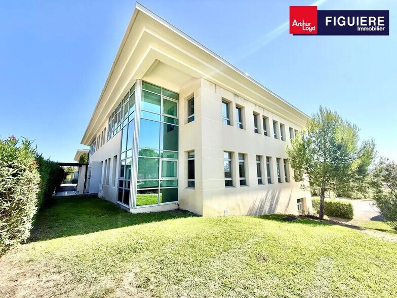 Office in Aix-en-Provence for lease - Building Photo - Image 1 of 13