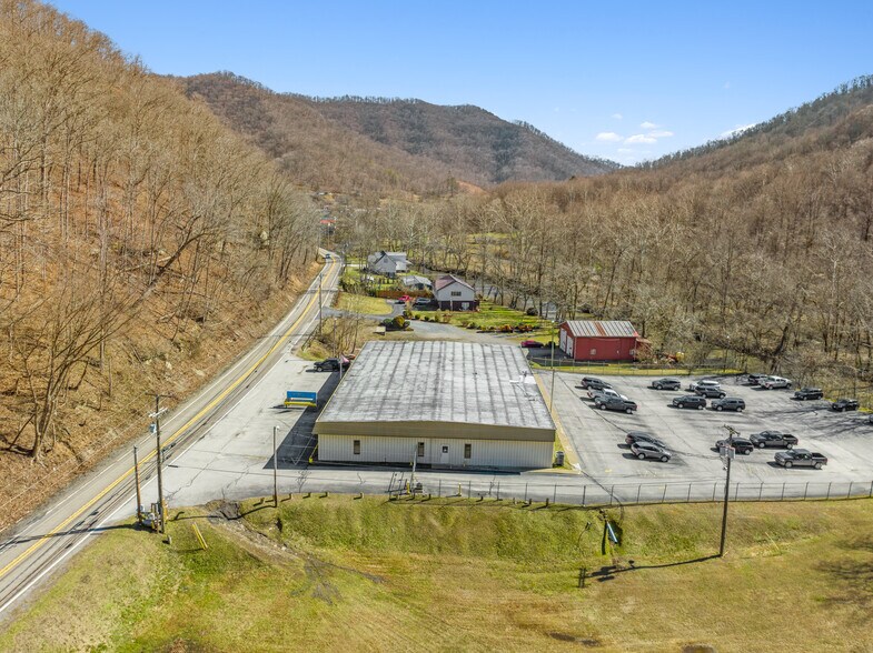 1664 Pond Fork Rd, Madison, WV for sale - Building Photo - Image 3 of 4