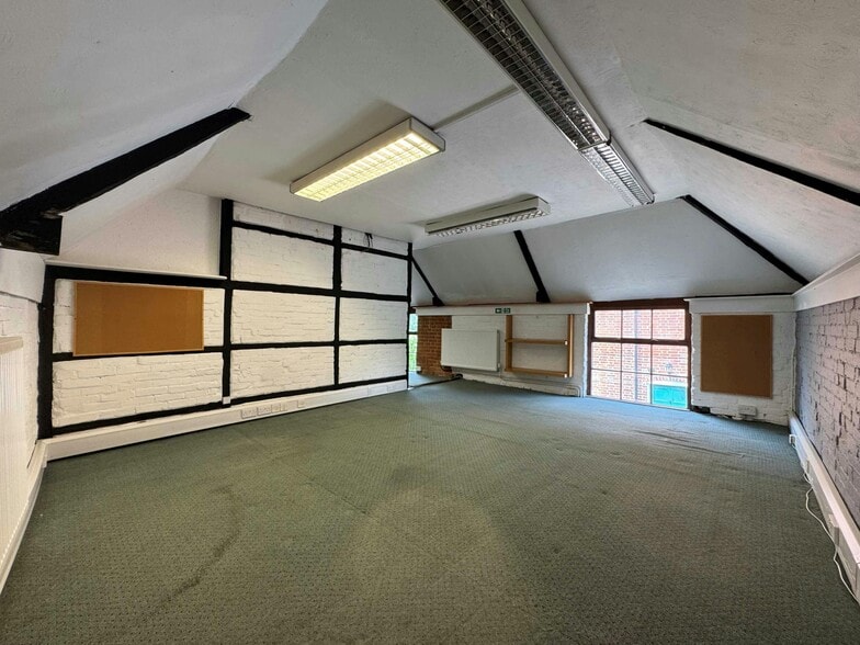 7 Winchester St, Botley for lease - Building Photo - Image 3 of 9