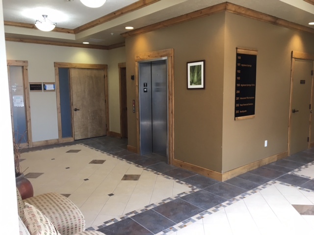 12427 S Pasture Rd, Riverton, UT for lease - Lobby - Image 2 of 13