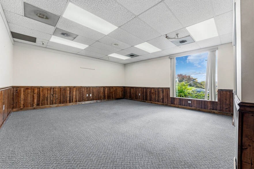 501 Locust Ave, Fairmont, WV for sale - Building Photo - Image 3 of 25