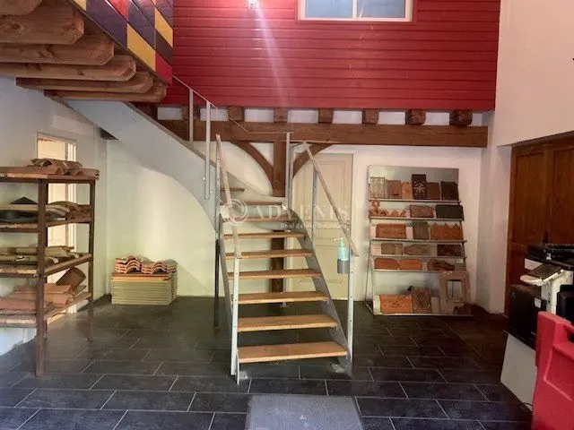 Office in NOTRE-DAME-DE-SANILHAC for lease - Interior Photo - Image 2 of 7