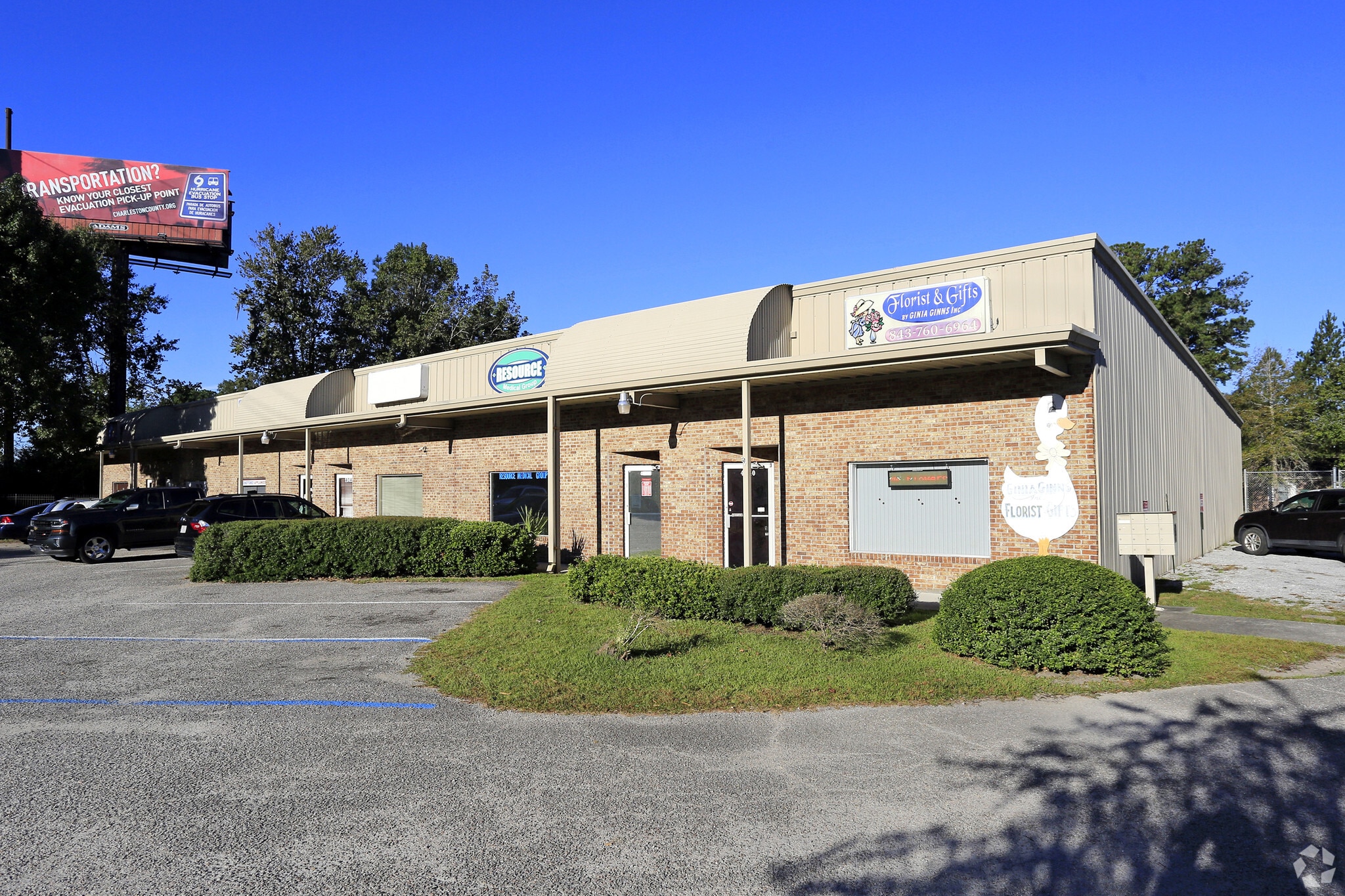 4040-4050 Ashley Phosphate Rd, Charleston, SC for lease Primary Photo- Image 1 of 10