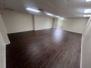 138 Park Ave, Winder, GA for lease Interior Photo- Image 2 of 3