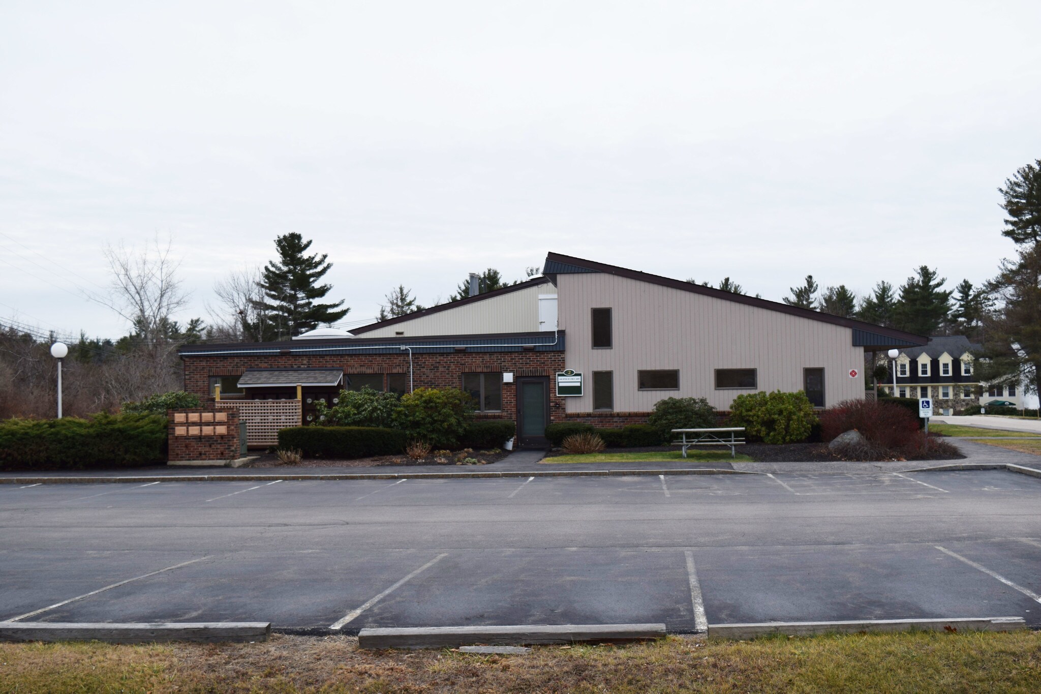 19 Hampton Rd, Exeter, NH for sale Building Photo- Image 1 of 1