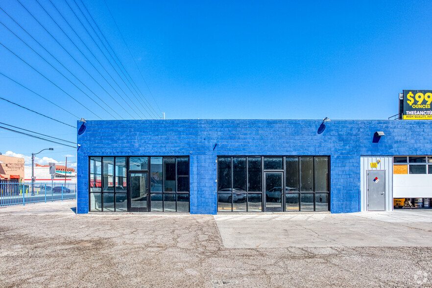 914 S Main St, Las Vegas, NV for lease - Building Photo - Image 2 of 10