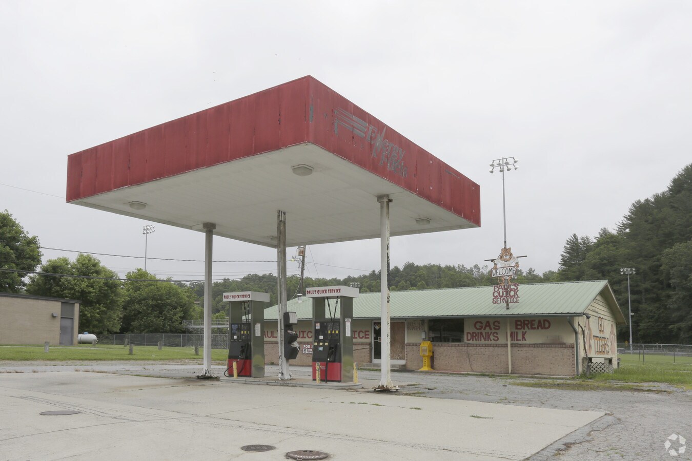 355 Main St, Rosman, NC 28772