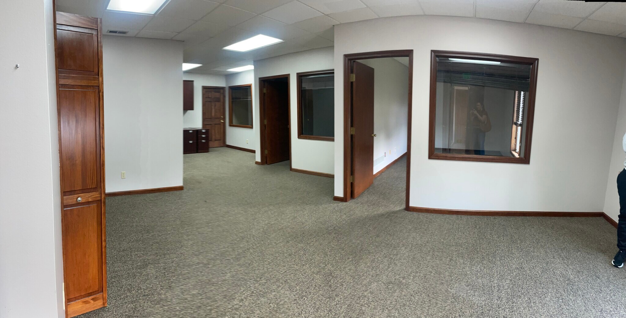 633 Library Park Dr, Greenwood, IN for lease Interior Photo- Image 1 of 6