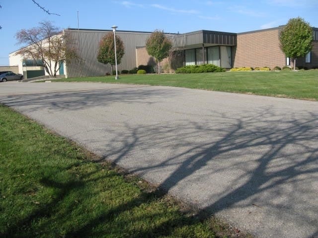 5840 Enterprise Dr, Lansing, MI for sale - Building Photo - Image 2 of 5