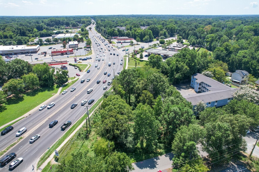 2332 W.T. Harris blvd, Charlotte, NC for sale - Building Photo - Image 3 of 11