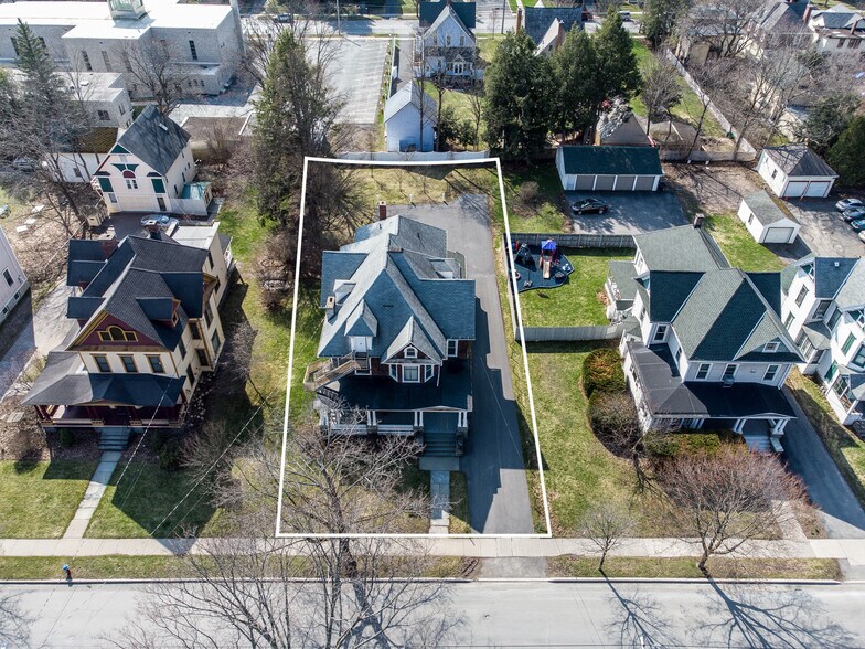 17 Maple St, Oneonta, NY for sale - Building Photo - Image 1 of 1