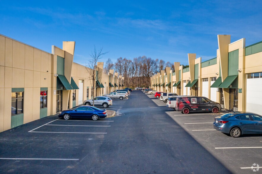 658 Griffith Rd, Charlotte, NC 28217 Fordham ParkBldg 9