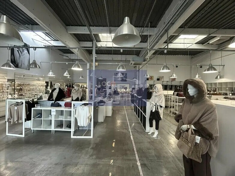 Flex in Bordeaux for lease - Interior Photo - Image 3 of 12